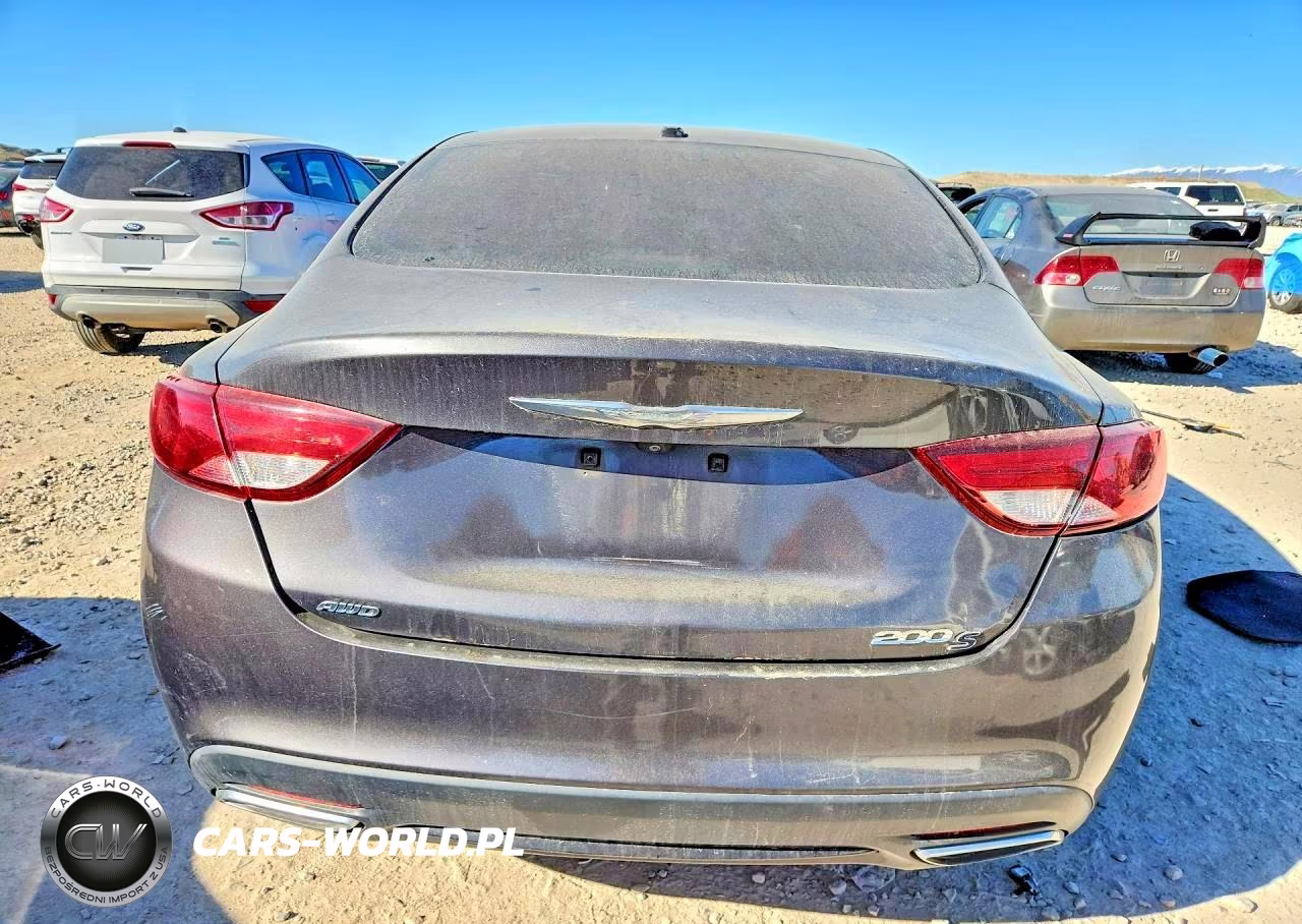 2015 Chrysler 200 S VIN:1C3CCCDG2FN557005 - 6