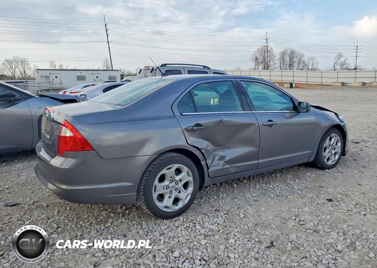 2010 Ford Fusion Se VIN:3FAHP0HAXAR317724 - 3