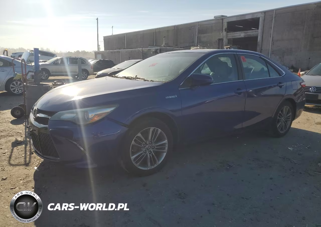 2015 Toyota Camry Hybrid