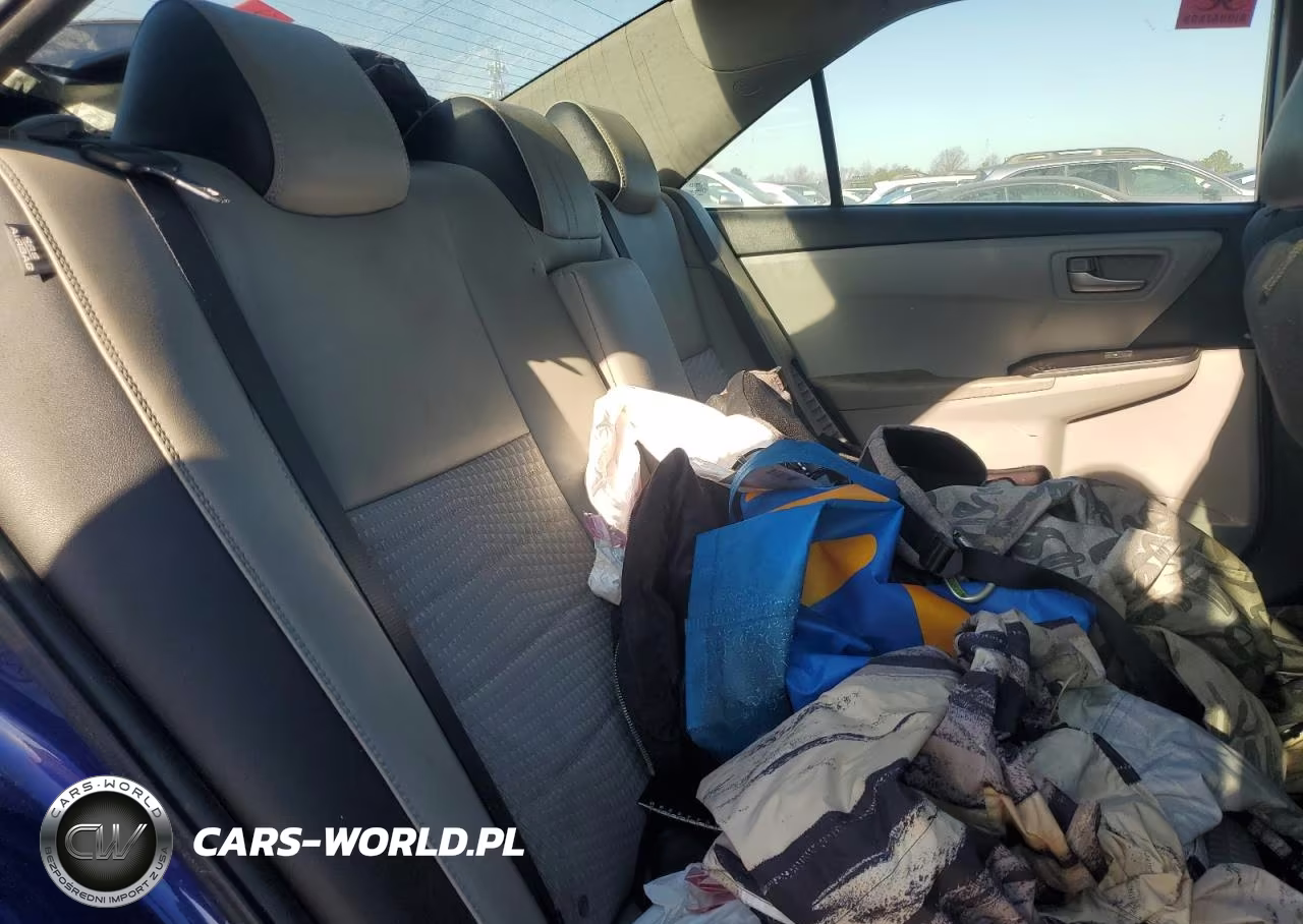2015 Toyota Camry Hybrid VIN:4T1BD1FK2FU148935 - 10