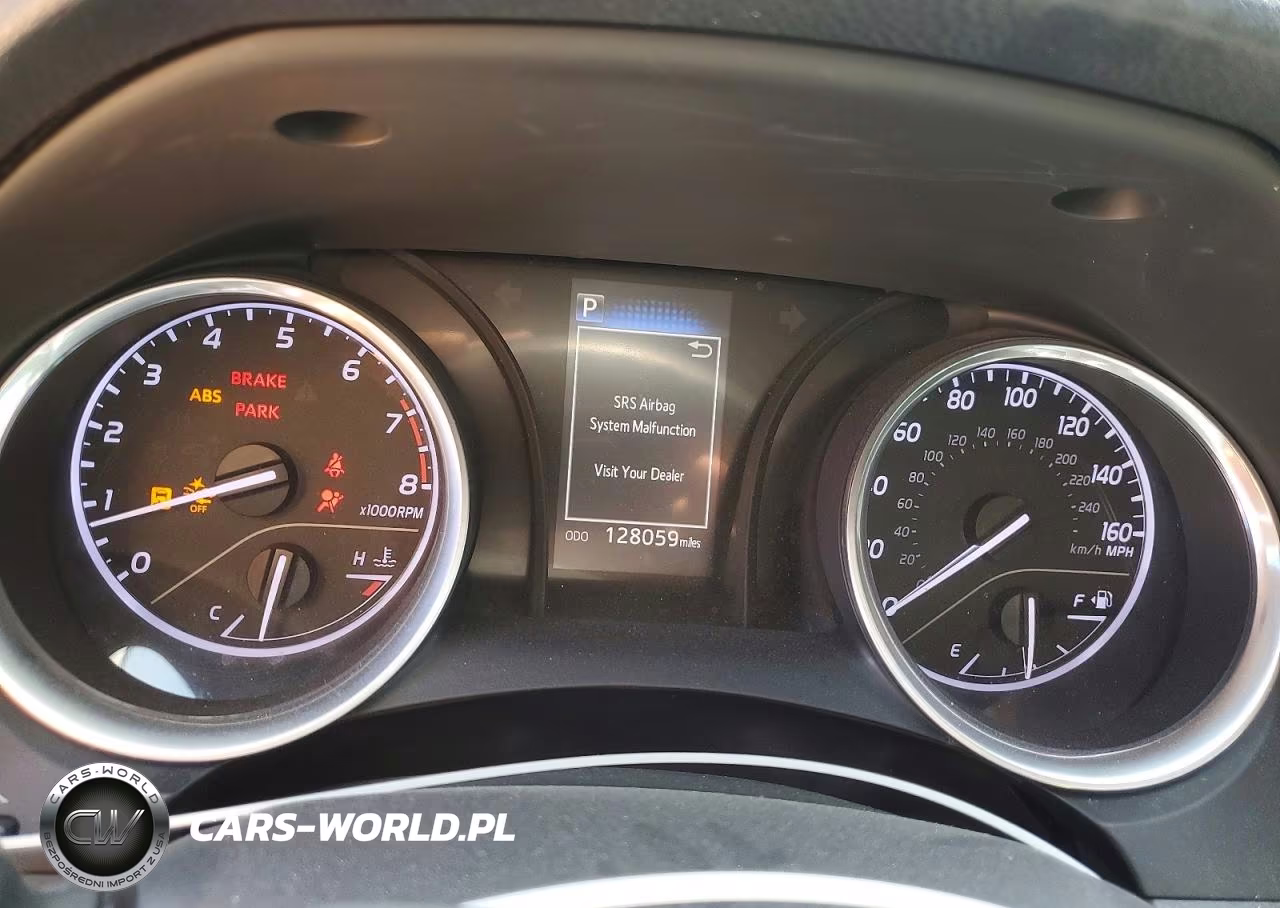 2018 Toyota Camry Le VIN:4T1B11HK5JU058323 - 9