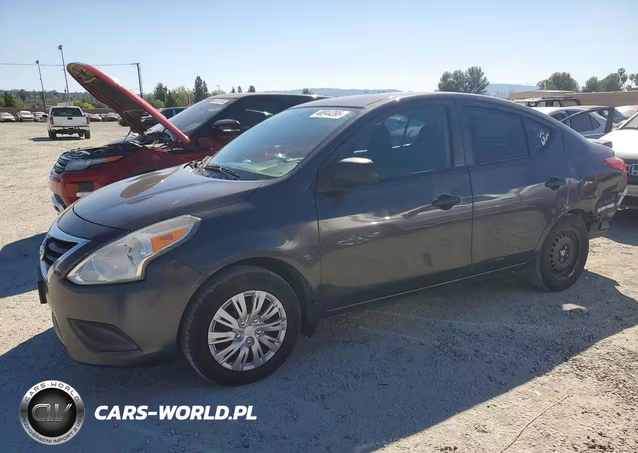 2015 Nissan Versa 1.6 S Plus