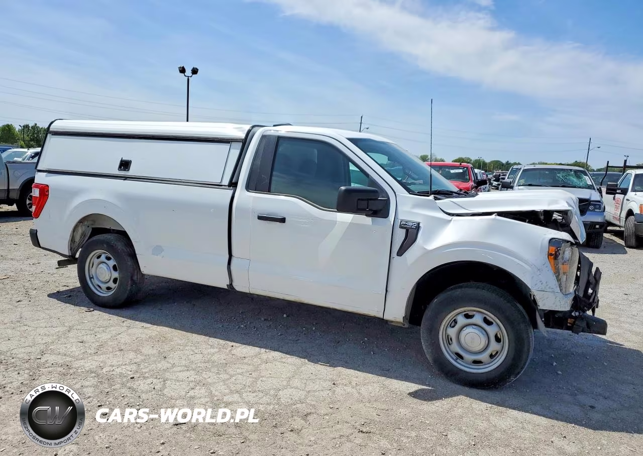 2023 Ford F150 VIN:1FTMF1CB8PKE18002 - 4