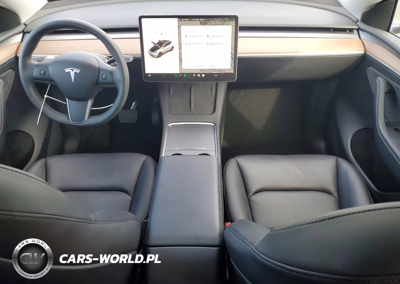 2025 Tesla Model Y VIN:7SAYGDED8SF270764 - 8