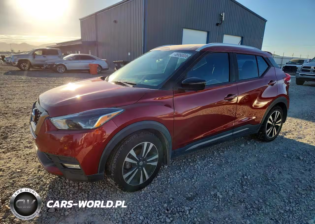 2019 Nissan Kicks Sr