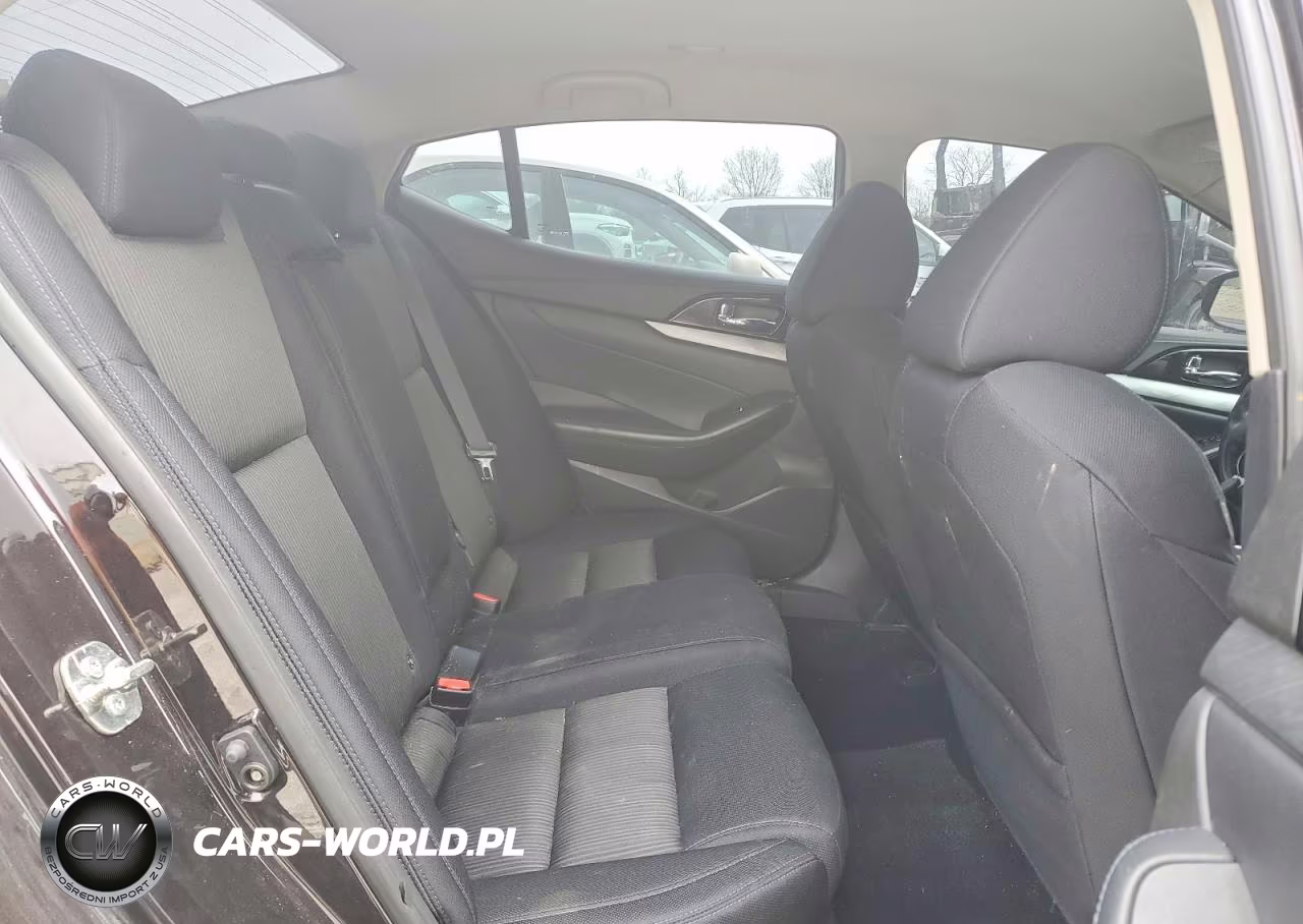 2017 Nissan Maxima 3.5 S VIN:1N4AA6AP9HC367642 - 10