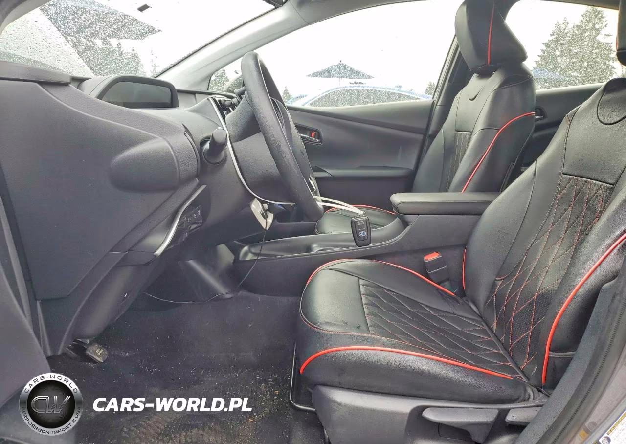 2018 Toyota Prius Two VIN:JTDKBRFU5J3067856 - 7