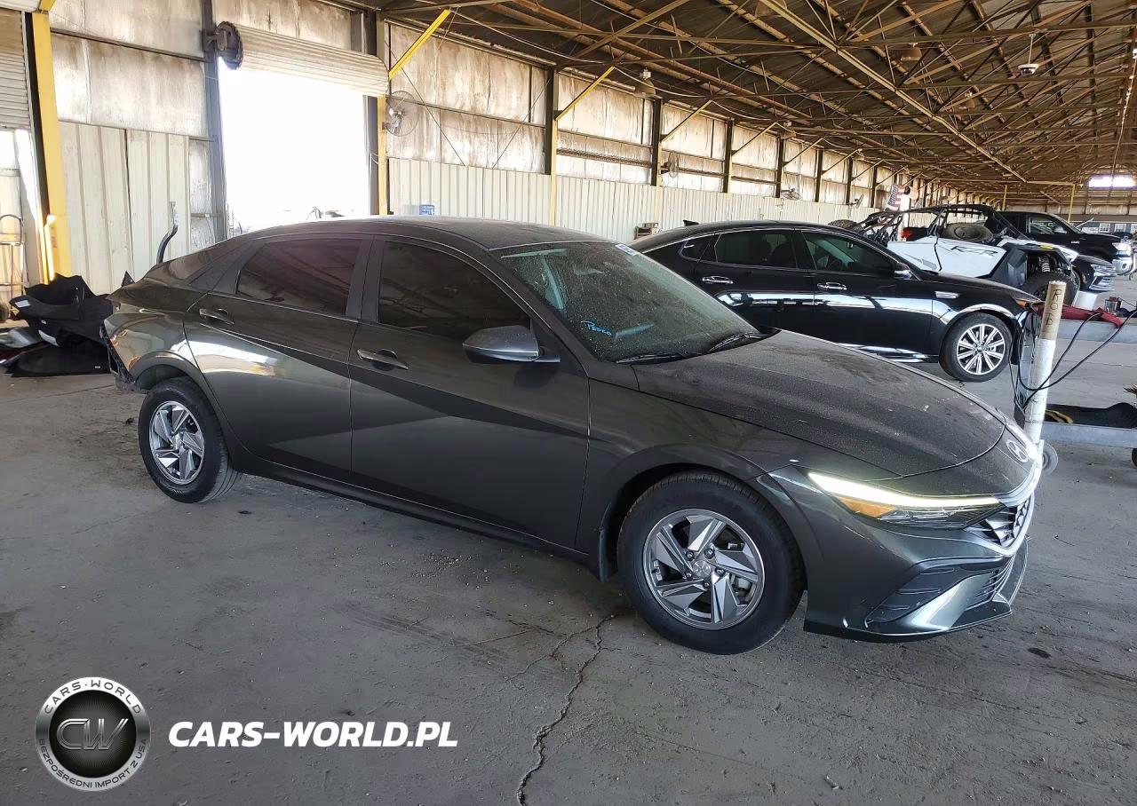 2024 Hyundai Elantra Se VIN:KMHLL4DG6RU677302 - 4