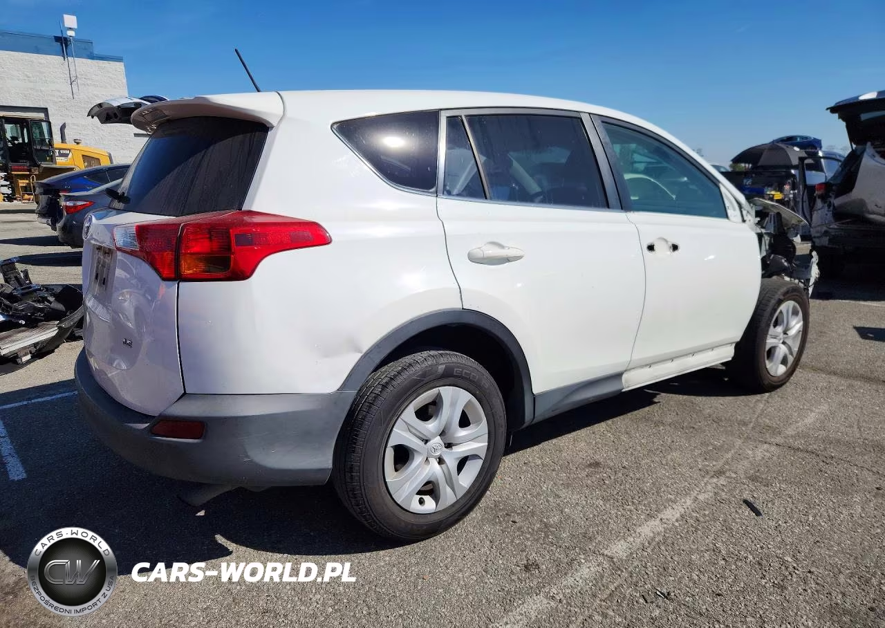 2015 Toyota Rav4 Le VIN:JTMZFREV0FJ028818 - 3