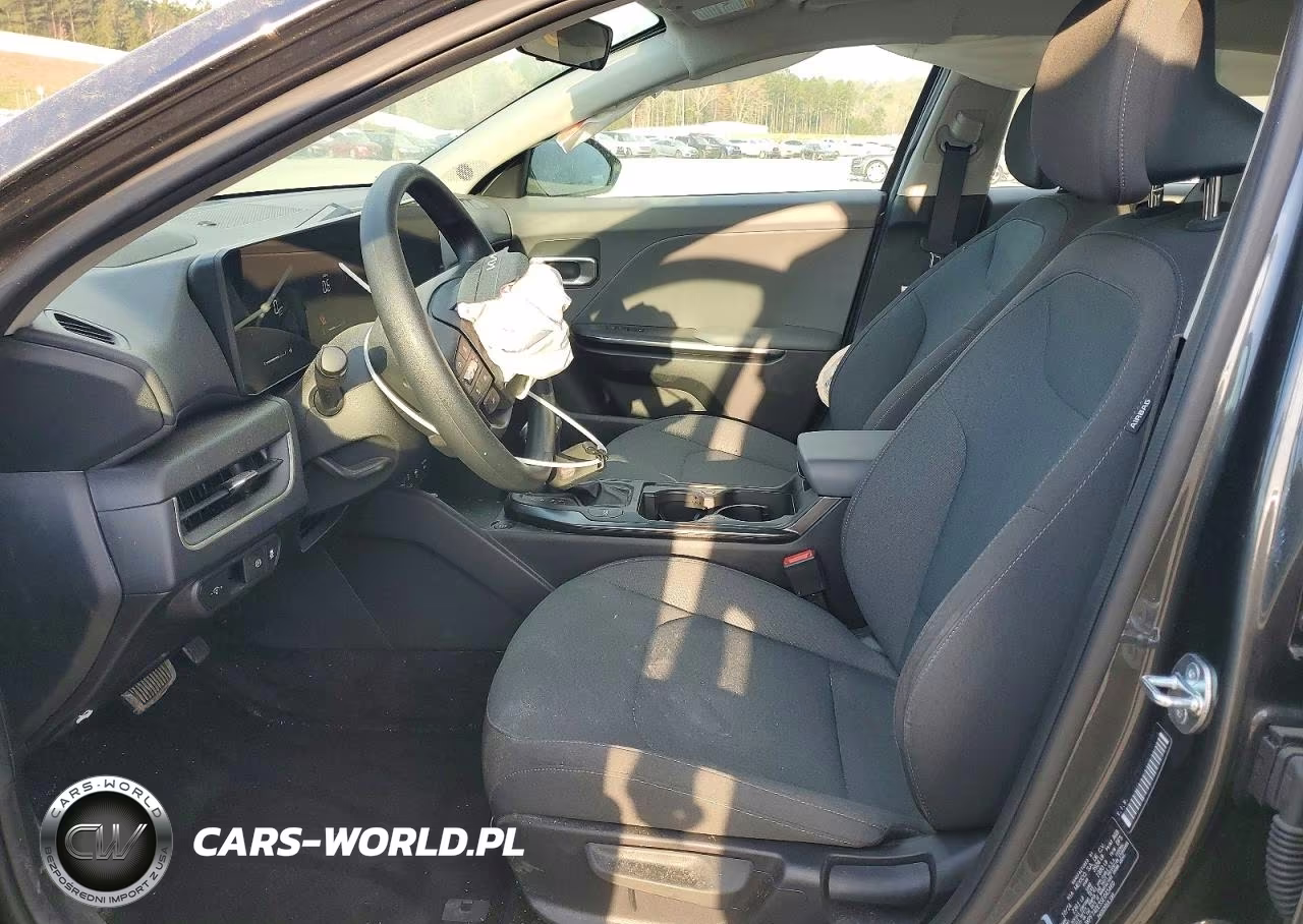 2025 Kia K4 Lxs VIN:3KPFT4DE3SE045460 - 7