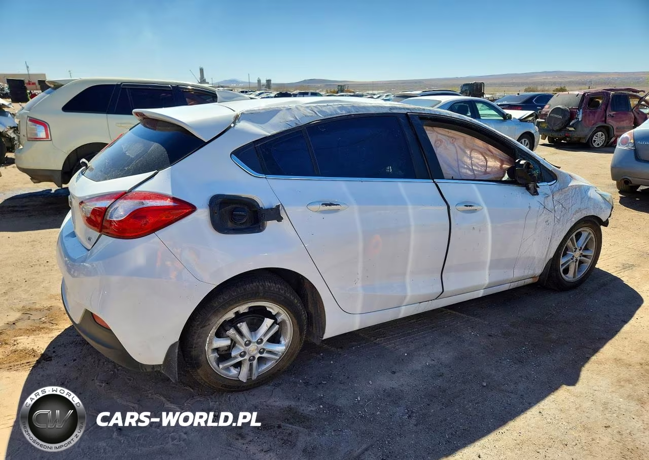2018 Chevrolet Cruze Lt VIN:3G1BE6SM4JS560944 - 3