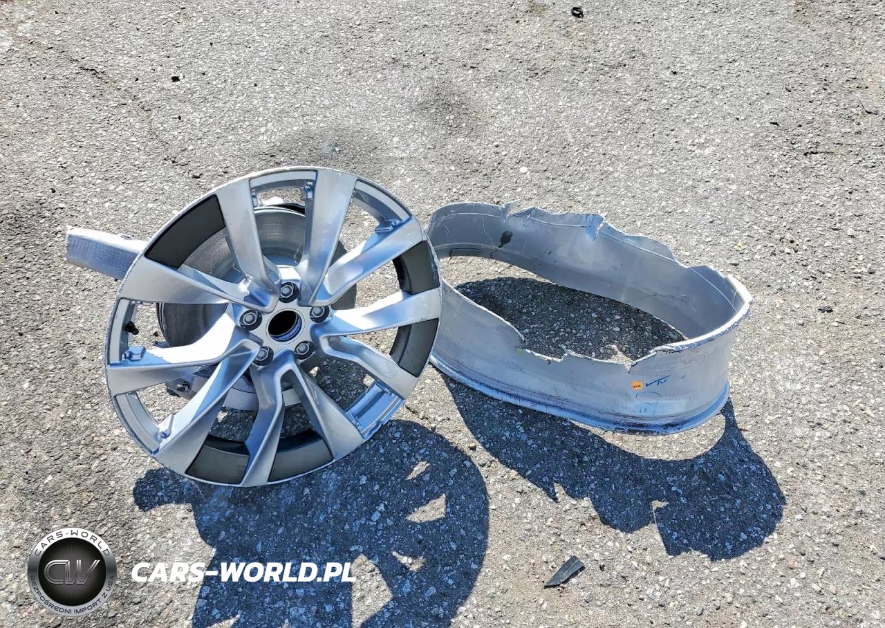 2026 Tesla Model 3 VIN:5YJ3E1EA2TF165611 - 12