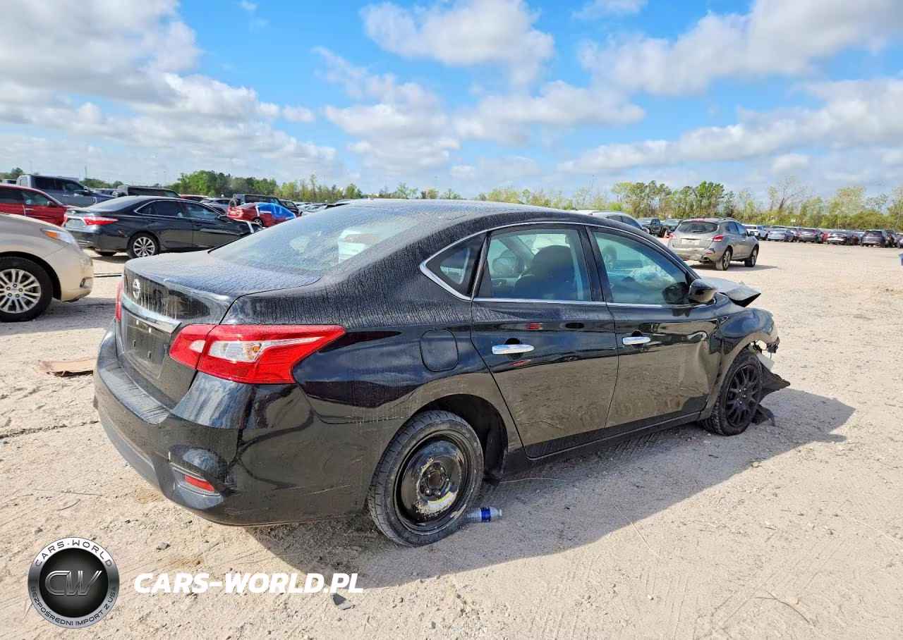 2018 Nissan Sentra S VIN:3N1AB7AP6JY248833 - 3