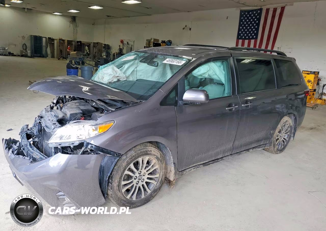2018 Toyota Sienna Xle 8-Passenger