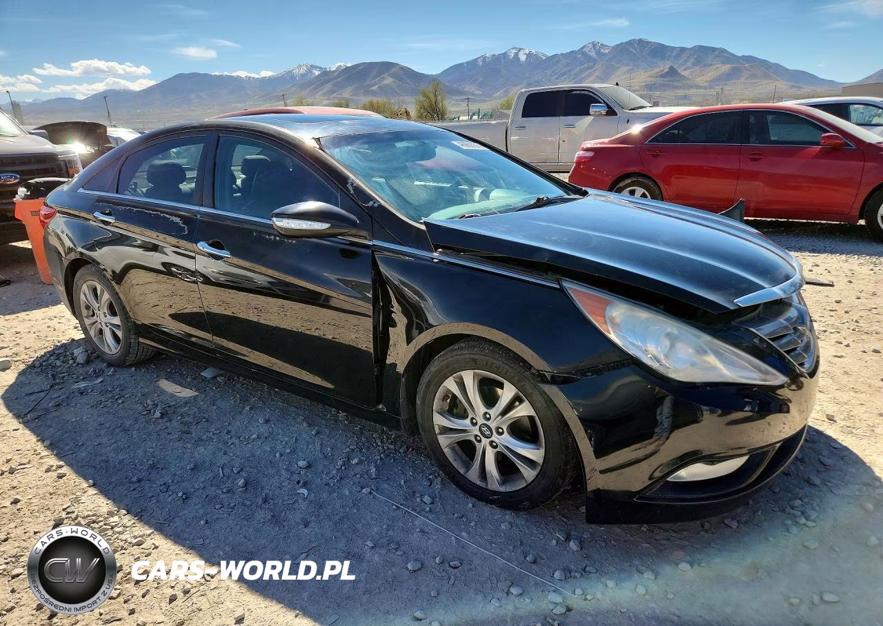 2011 Hyundai Sonata Limited VIN:5NPEC4ACXBH036748 - 4