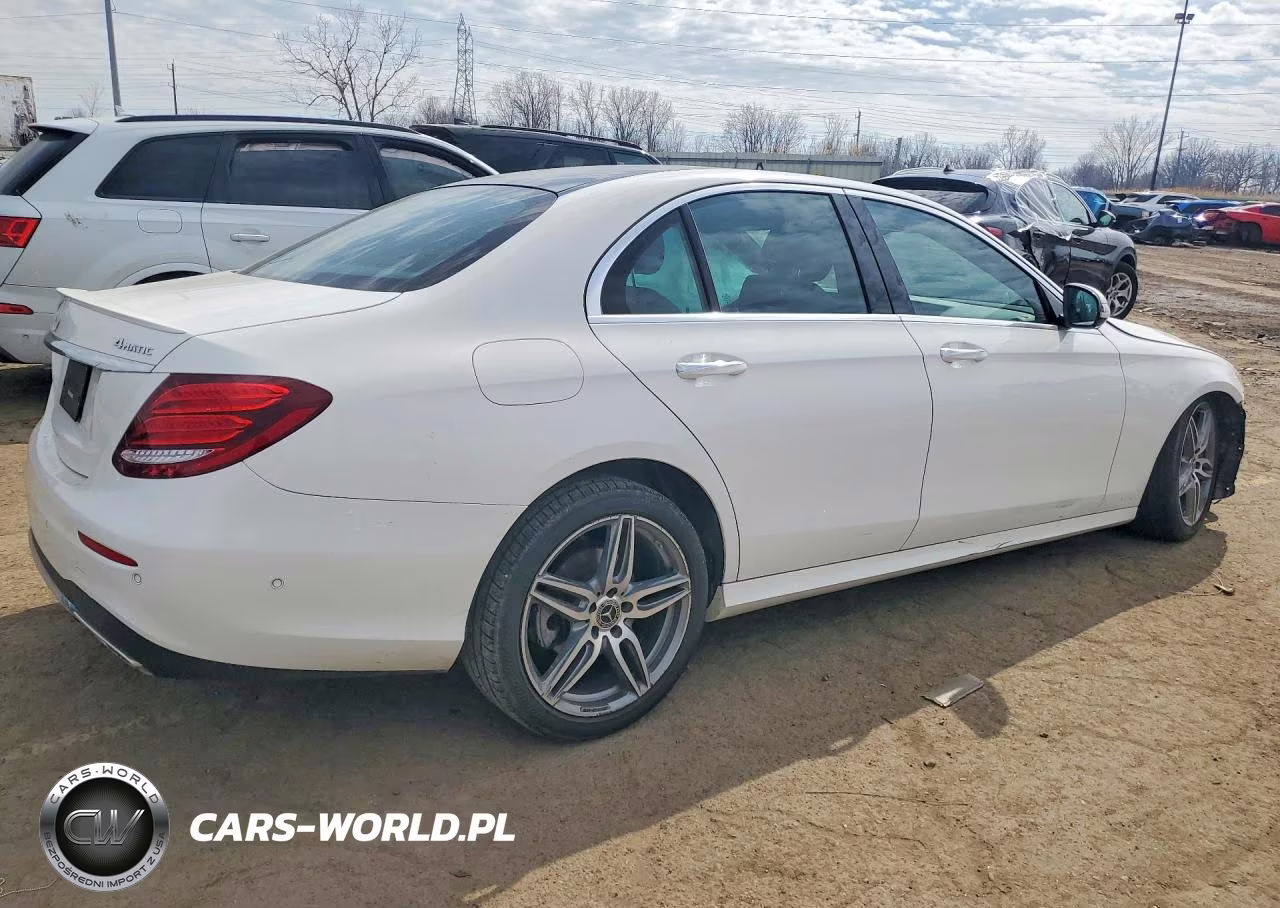 2018 Mercedes-Benz E 300 4Matic VIN:WDDZF4KB3JA399399 - 3