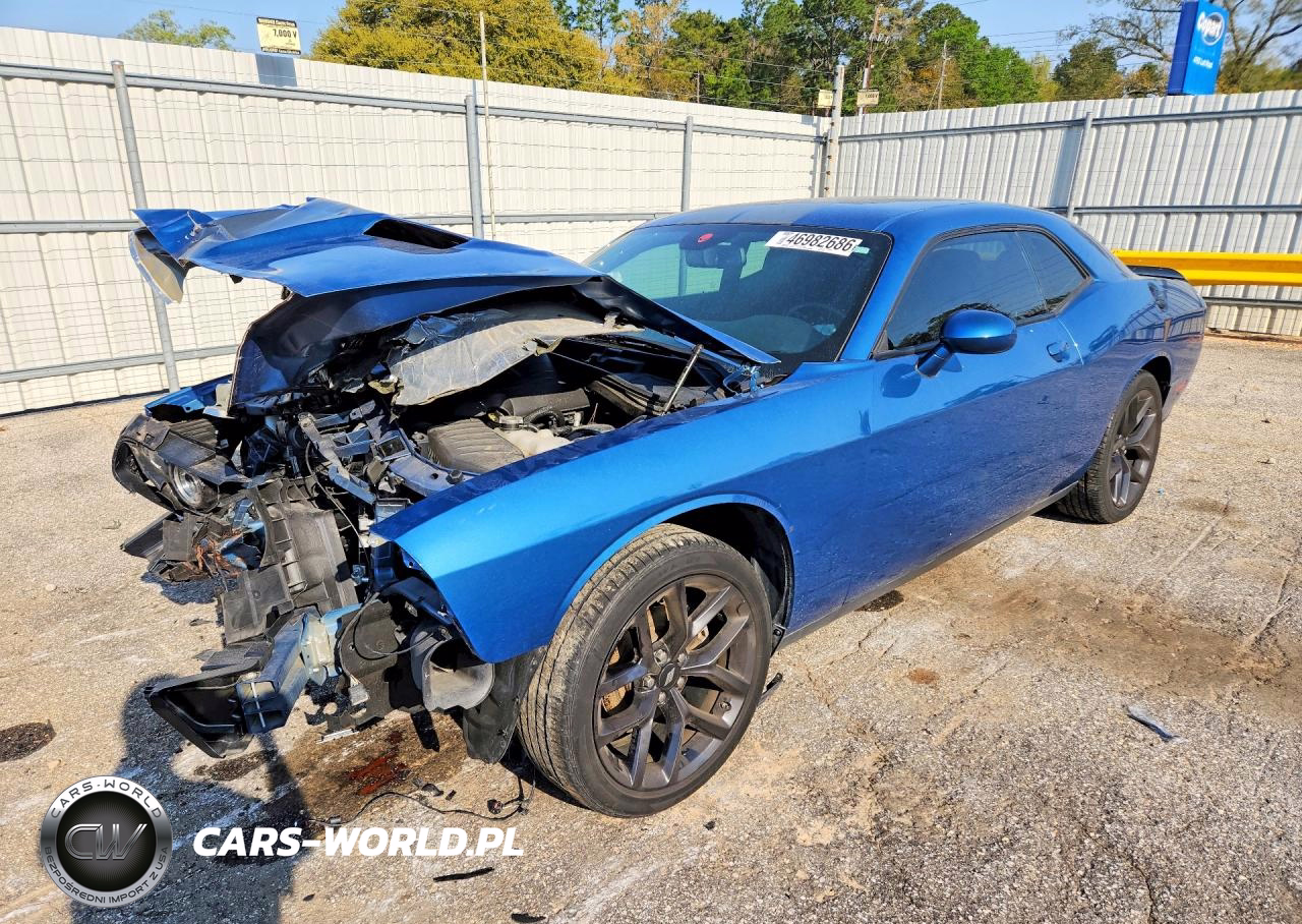 2022 Dodge Challenger Sxt