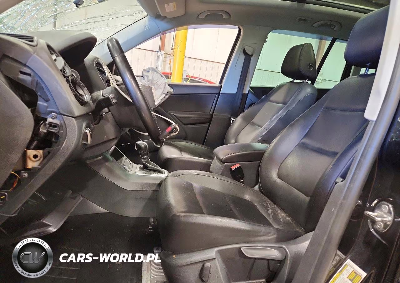 2014 Volkswagen Tiguan S VIN:WVGAV3AX2EW597977 - 7