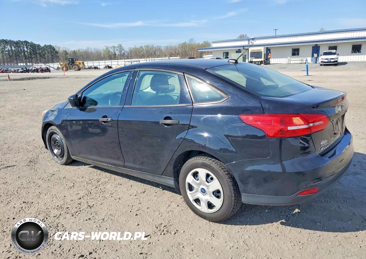 2017 Ford Focus S VIN:1FADP3E26HL338804 - 2