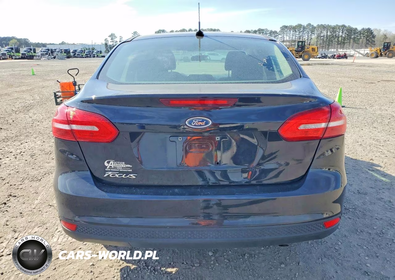 2017 Ford Focus S VIN:1FADP3E26HL338804 - 6