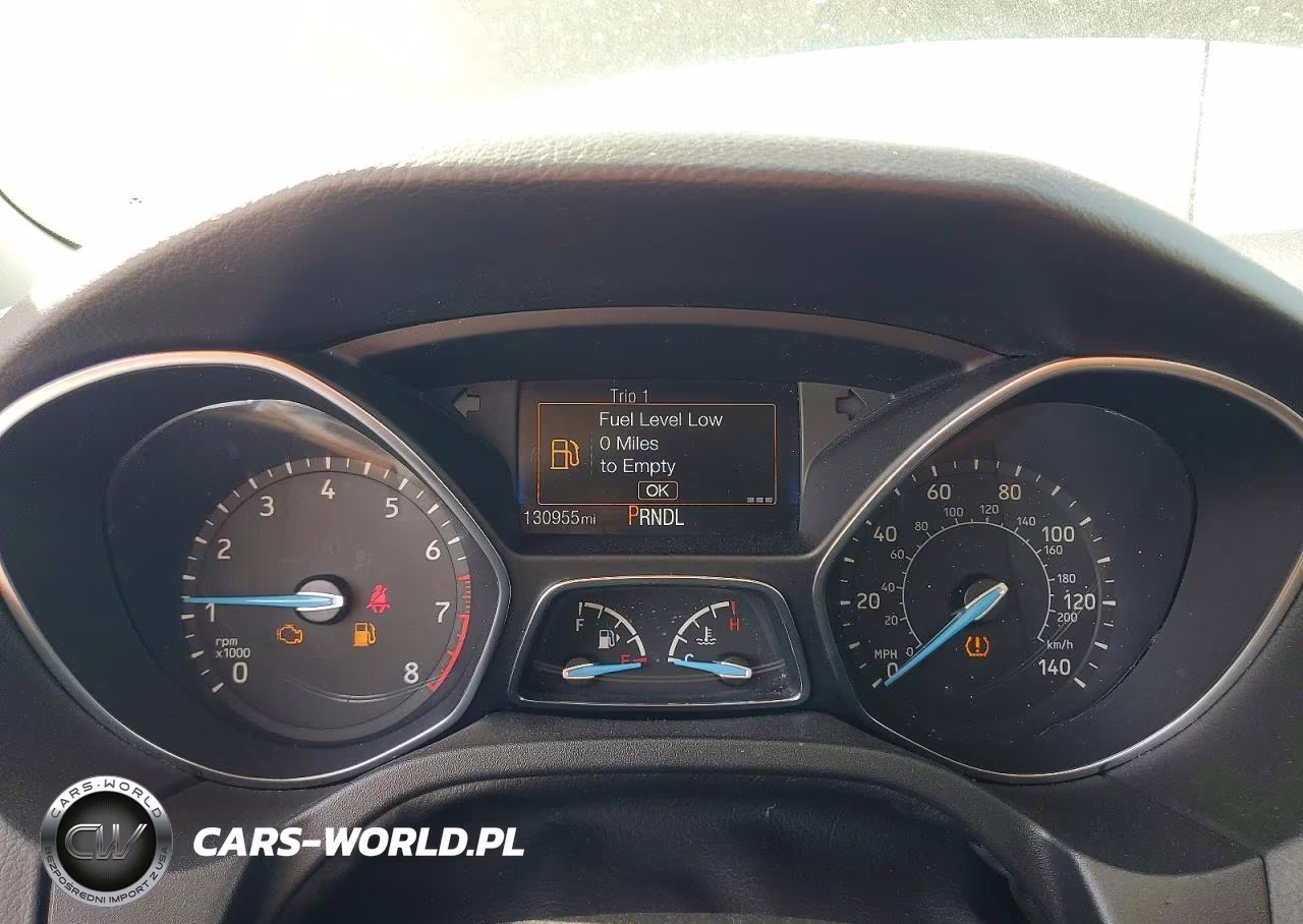 2017 Ford Focus S VIN:1FADP3E26HL338804 - 9