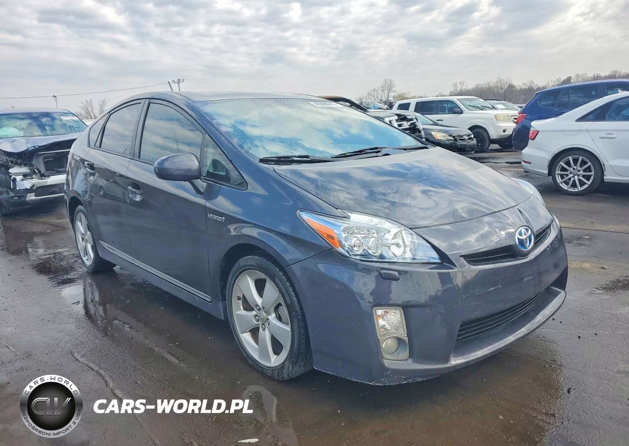 2011 Toyota Prius Five VIN:JTDKN3DU0B1410061 - 4