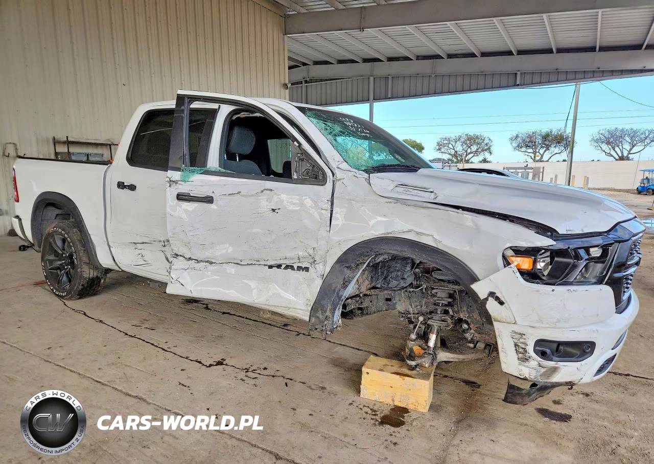 2023 Ram 1500 Big Horn VIN:1C6RRFFG8PN701331 - 4