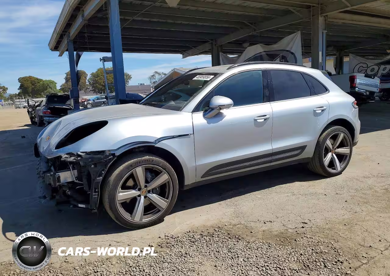 2024 Porsche Macan Base