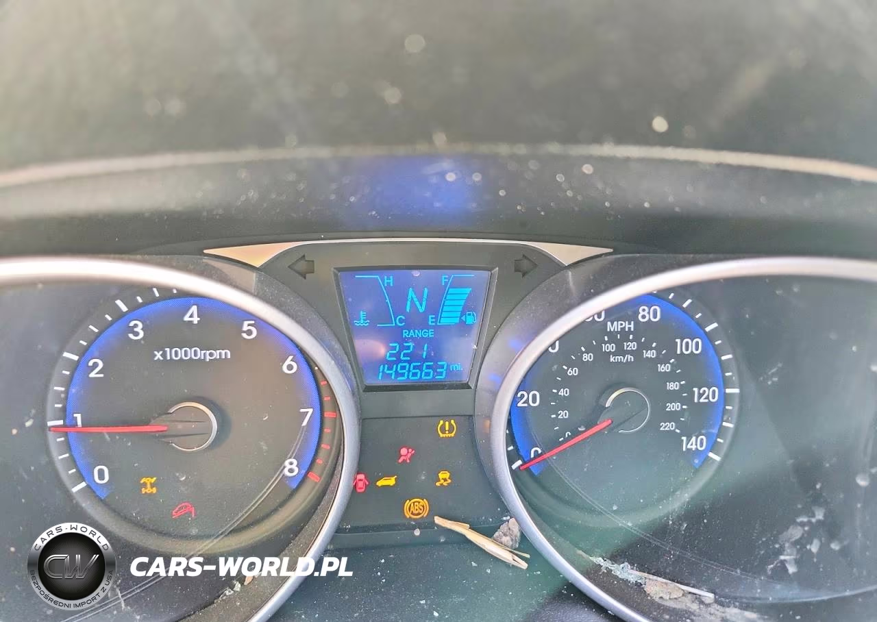 2014 Hyundai Tucson The Walking Dead Edition VIN:KM8JUCAG9EU941500 - 9