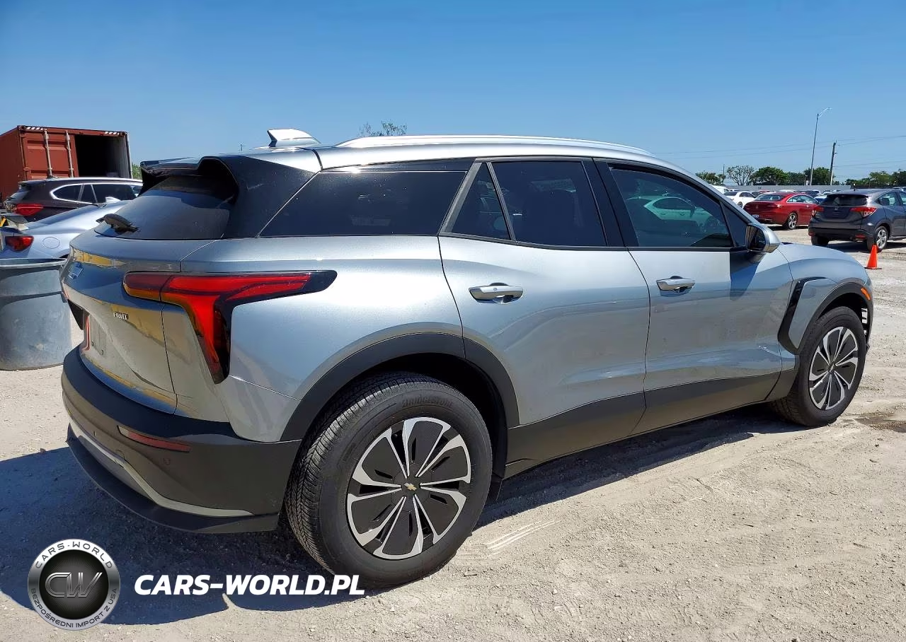 2025 Chevrolet Blazer Lt VIN:3GNKDGRJ7SS135433 - 3