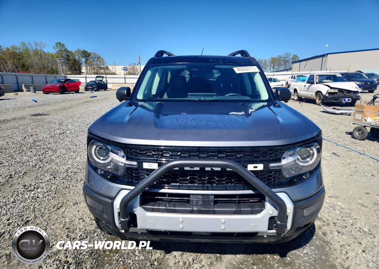 2025 Ford Bronco Sport Outer Banks VIN:3FMCR9CN1SRE36319 - 5