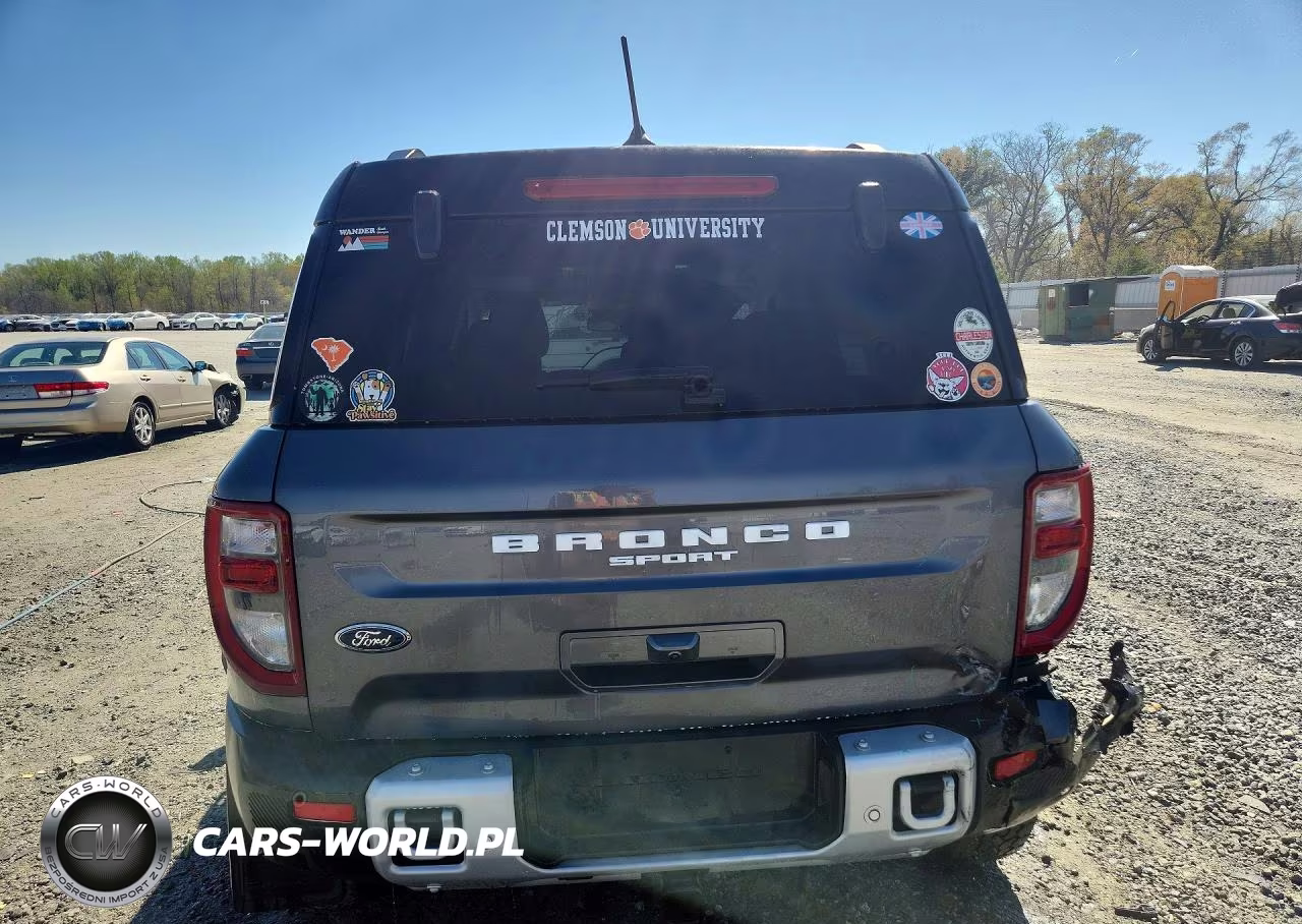 2025 Ford Bronco Sport Outer Banks VIN:3FMCR9CN1SRE36319 - 6