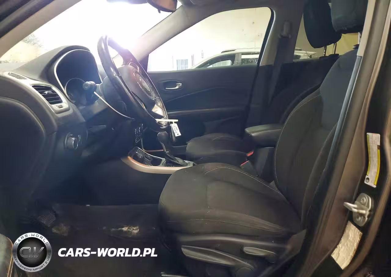2018 Jeep Compass Sport VIN:3C4NJDAB1JT270644 - 7