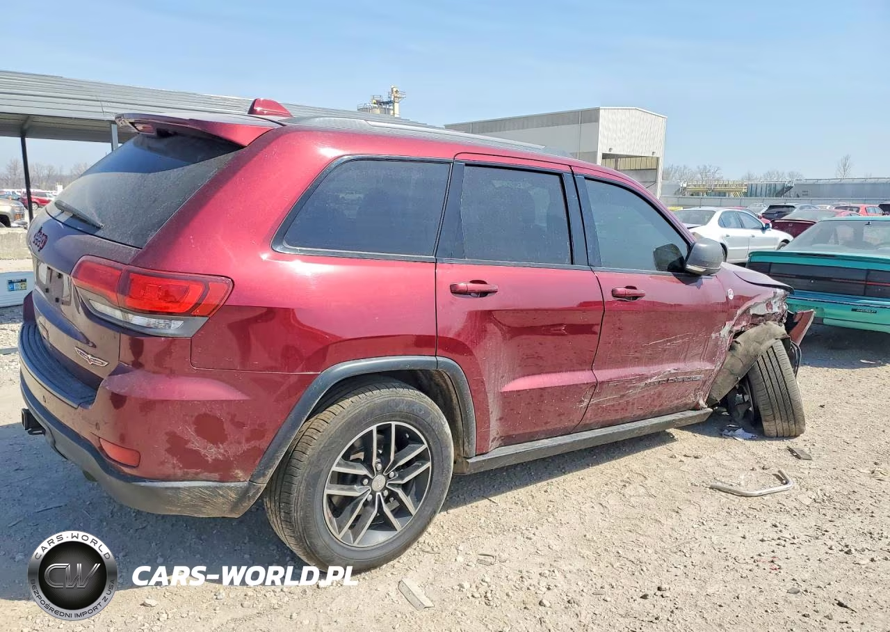 2017 Jeep Grand Cherokee Trailhawk VIN:1C4RJFLG5HC672114 - 3