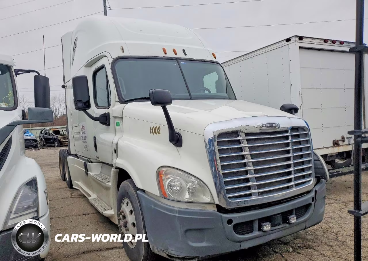 2016 Freightliner Cascadia 125 Semi Truck