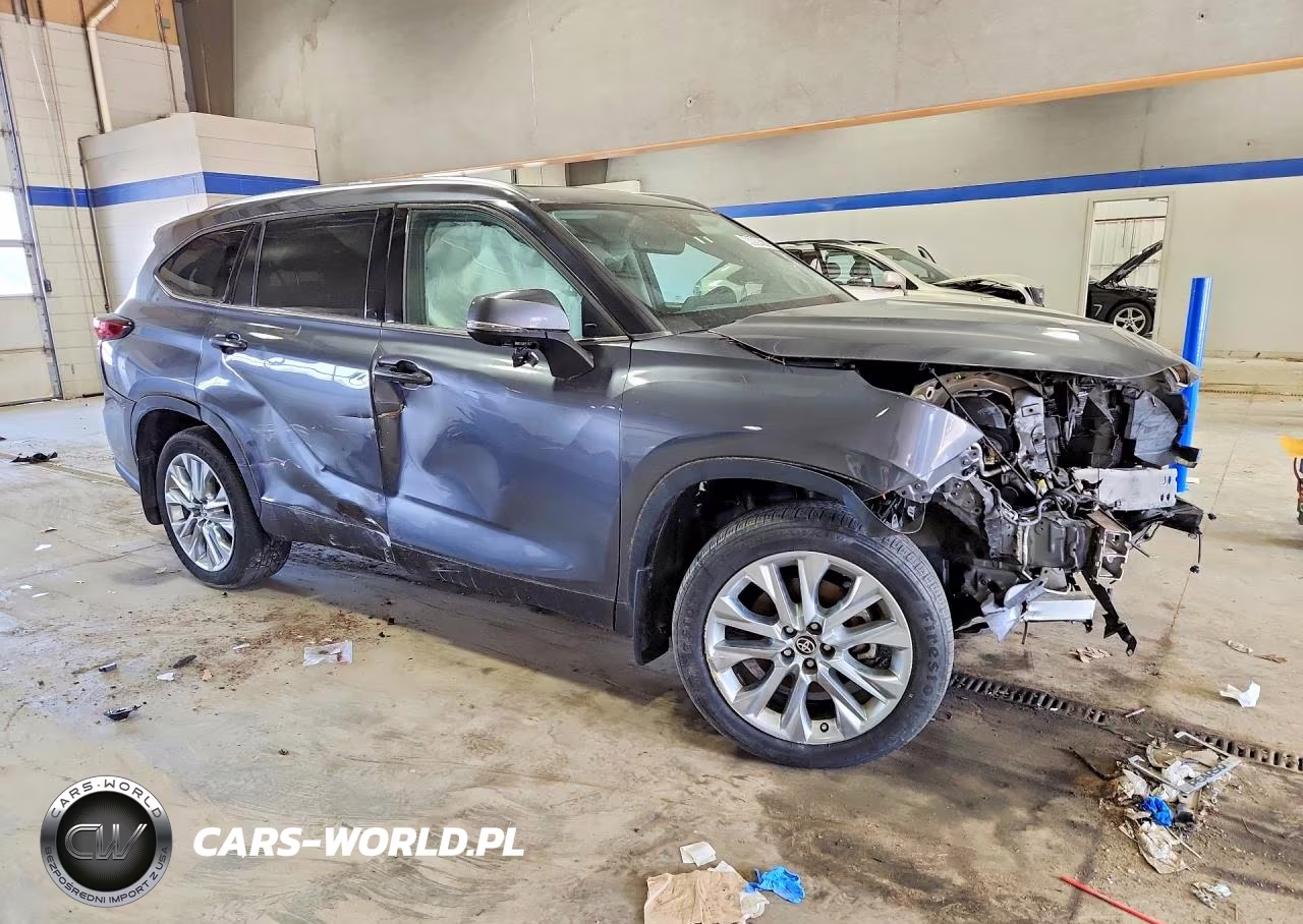 2020 Toyota Highlander Limited VIN:5TDDZRBH7LS036963 - 4