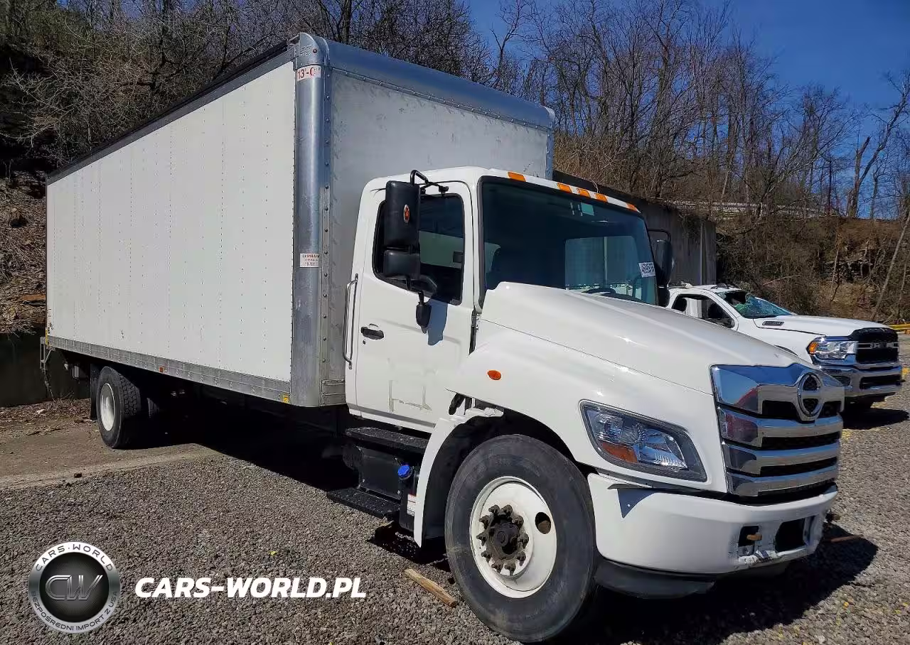 2023 Hino L6 Box Truck