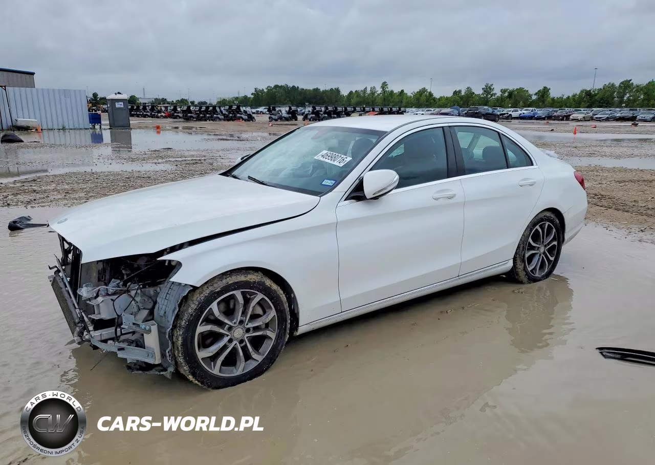 2015 Mercedes-Benz C 300