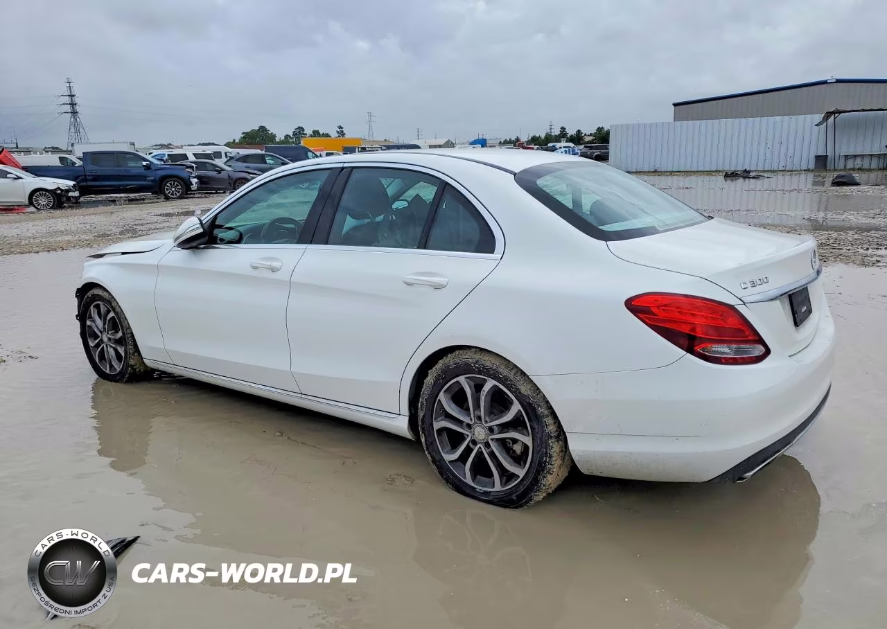 2015 Mercedes-Benz C 300 VIN:55SWF4JB2FU085688 - 2