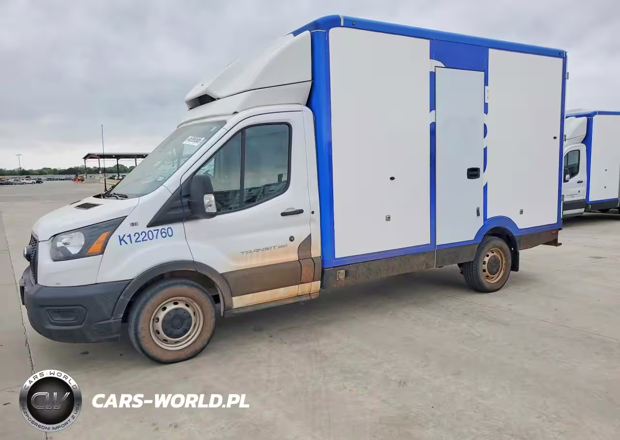 2022 Ford Transit Delivery Truck