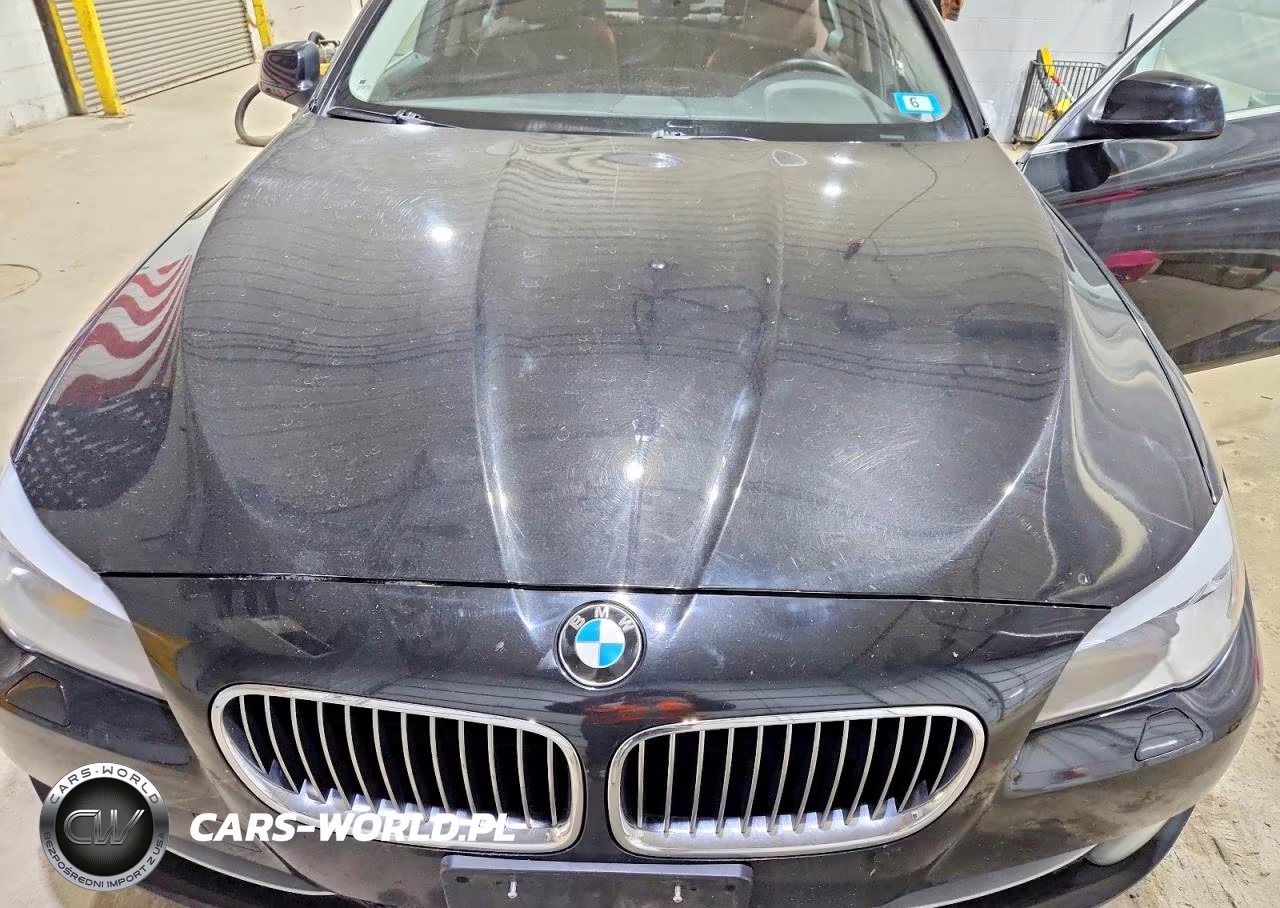 2011 BMW 5 Series VIN:WBAFU7C58BC876733 - 11
