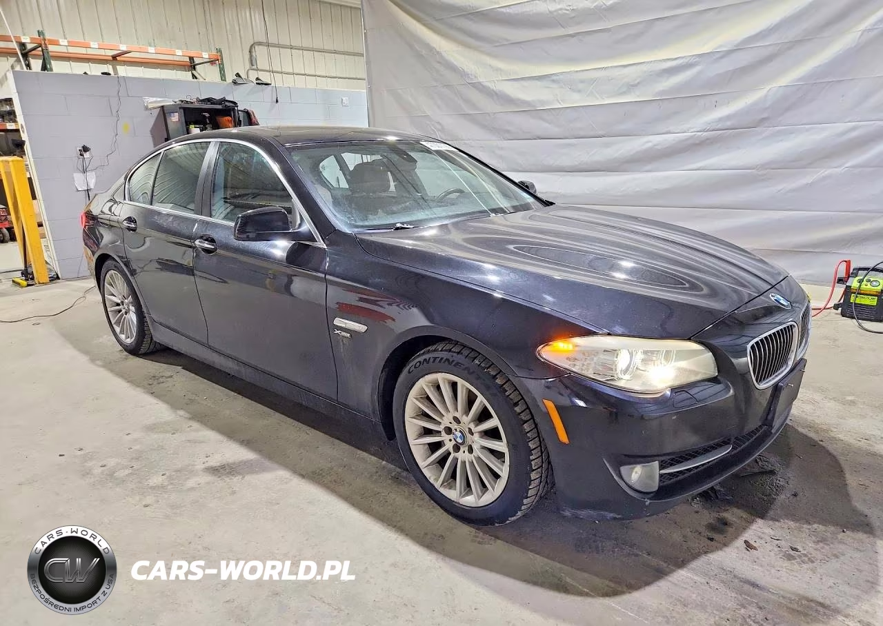 2011 BMW 5 Series VIN:WBAFU7C58BC876733 - 4