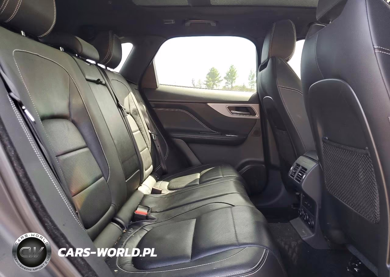 2017 Jaguar F-Pace R - Sport VIN:SADCL2BNXHA894303 - 11