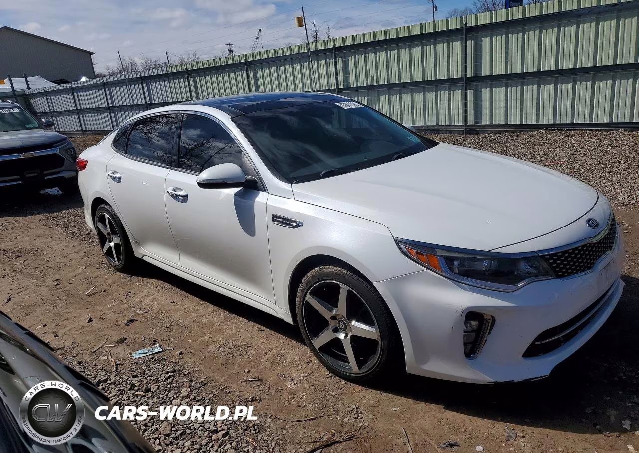 2018 Kia Optima S VIN:5XXGT4L39JG191002 - 4