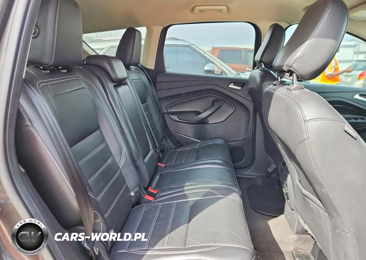 2018 Ford Escape Titanium VIN:1FMCU0J99JUB16785 - 10