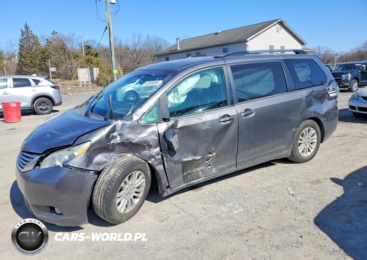 2017 Toyota Sienna Xle 8-Passenger