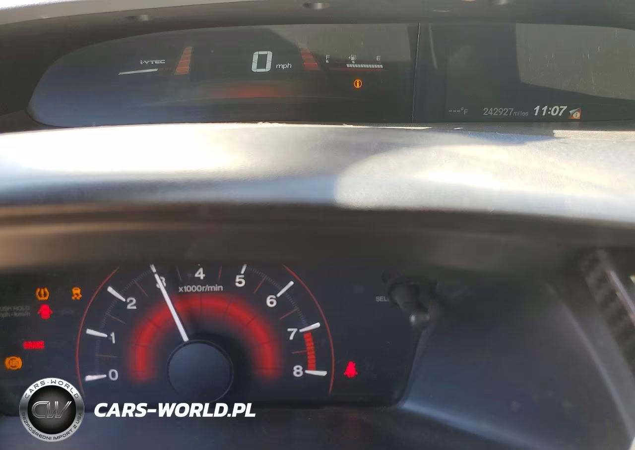 2013 Honda Civic 2D C VIN:2HGFG4A5XDH705429 - 9