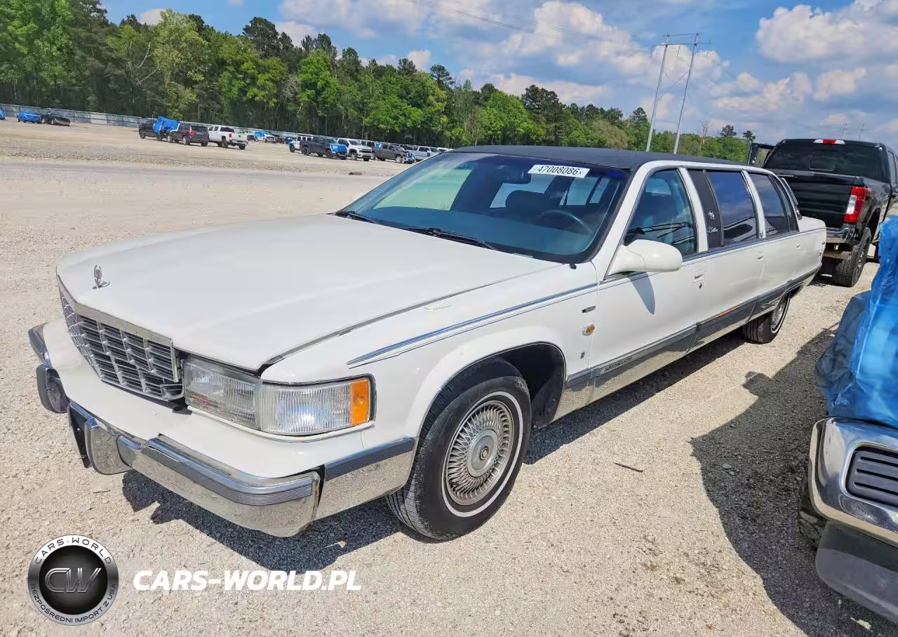 1996 Cadillac Fleetwood Base