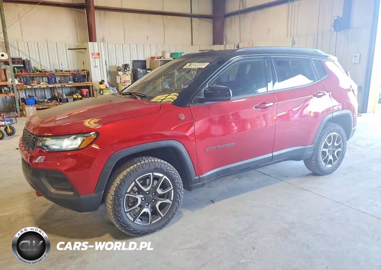 2025 Jeep Compass Trailhawk