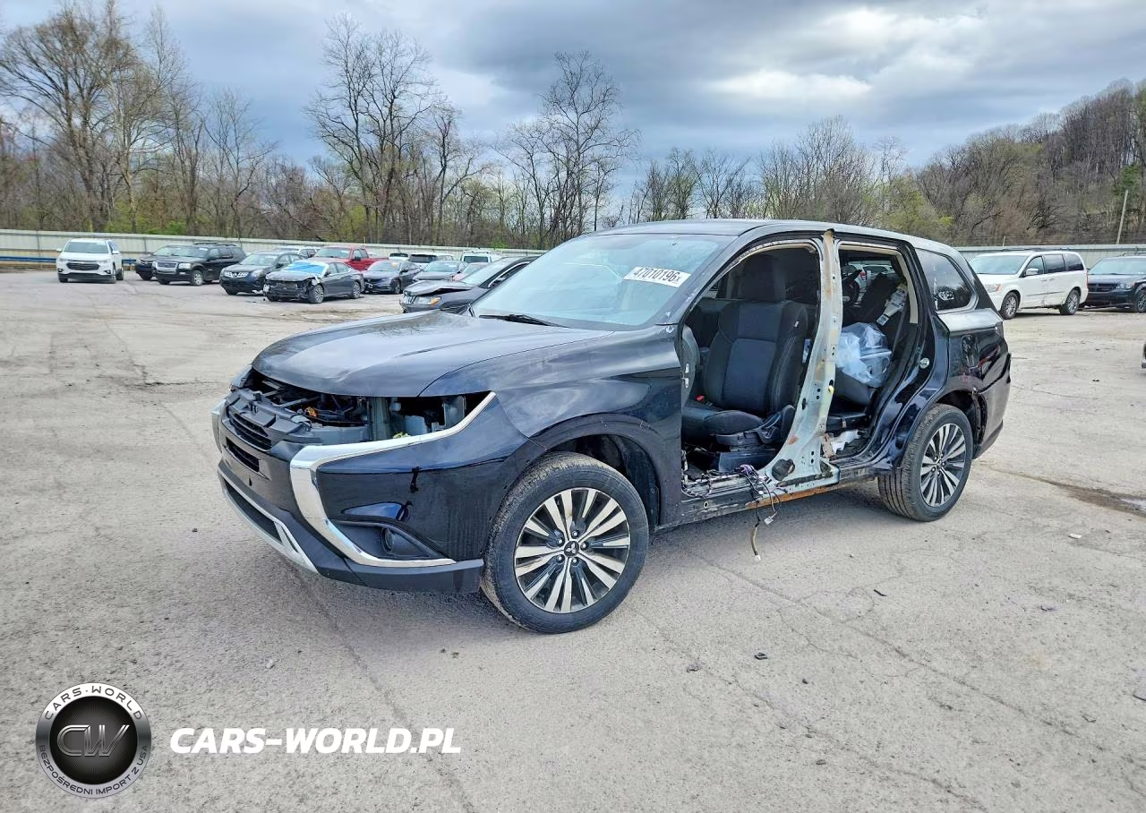 2020 Mitsubishi Outlander Se